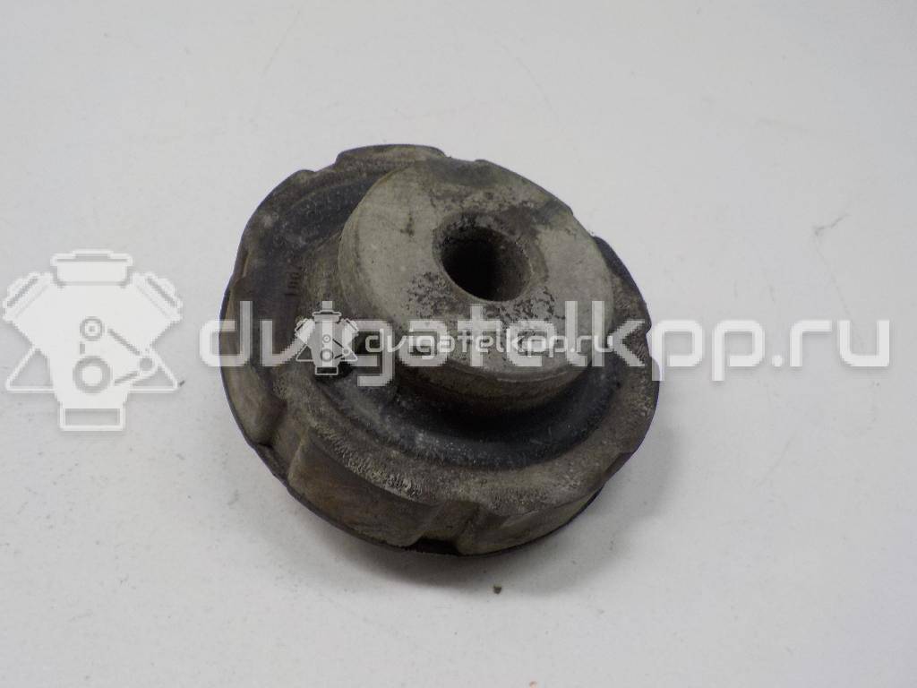 Фото Опора задней пружины верхняя  8K0512149 для Audi A4 / A6 / A5 / Q5 / A7 Sportback 4Ga, 4Gf {forloop.counter}}