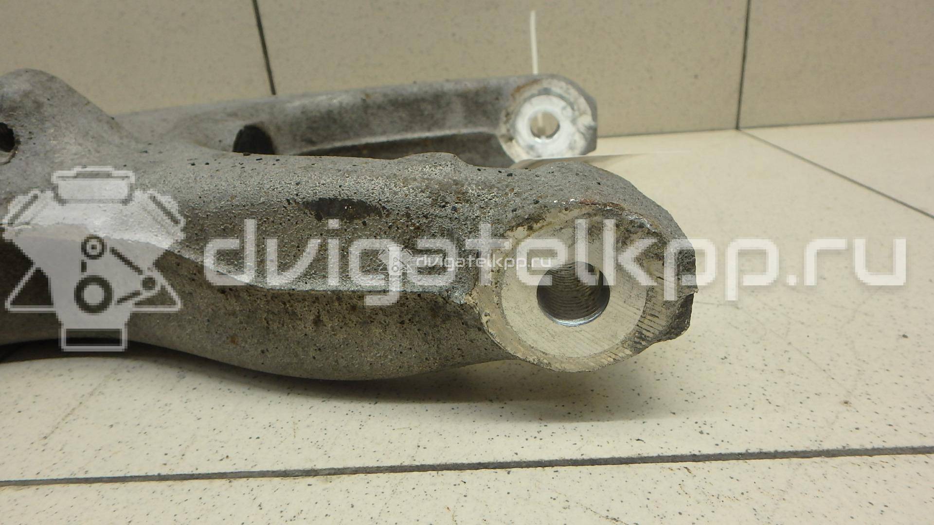 Фото Рычаг задний нижний левый  8k0505311j для Audi A5 / A4 / A6 {forloop.counter}}