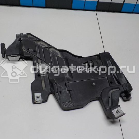 Фото Кронштейн крепления фары  8K0941454 для Audi A4