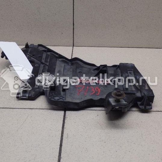 Фото Кронштейн крепления фары  8K0941454 для Audi A4
