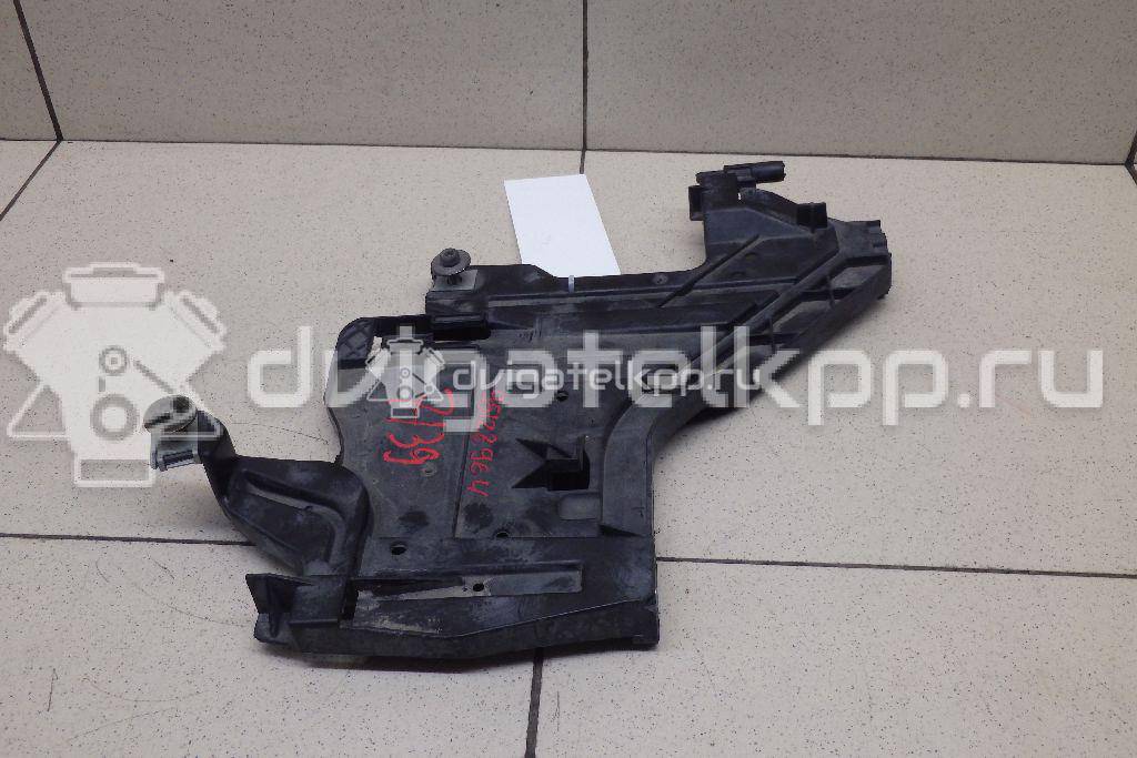 Фото Кронштейн крепления фары  8K0941454 для Audi A4 {forloop.counter}}