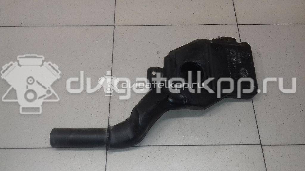 Фото Горловина бачка омывателя  8T1955463B для audi A4 [B8] {forloop.counter}}