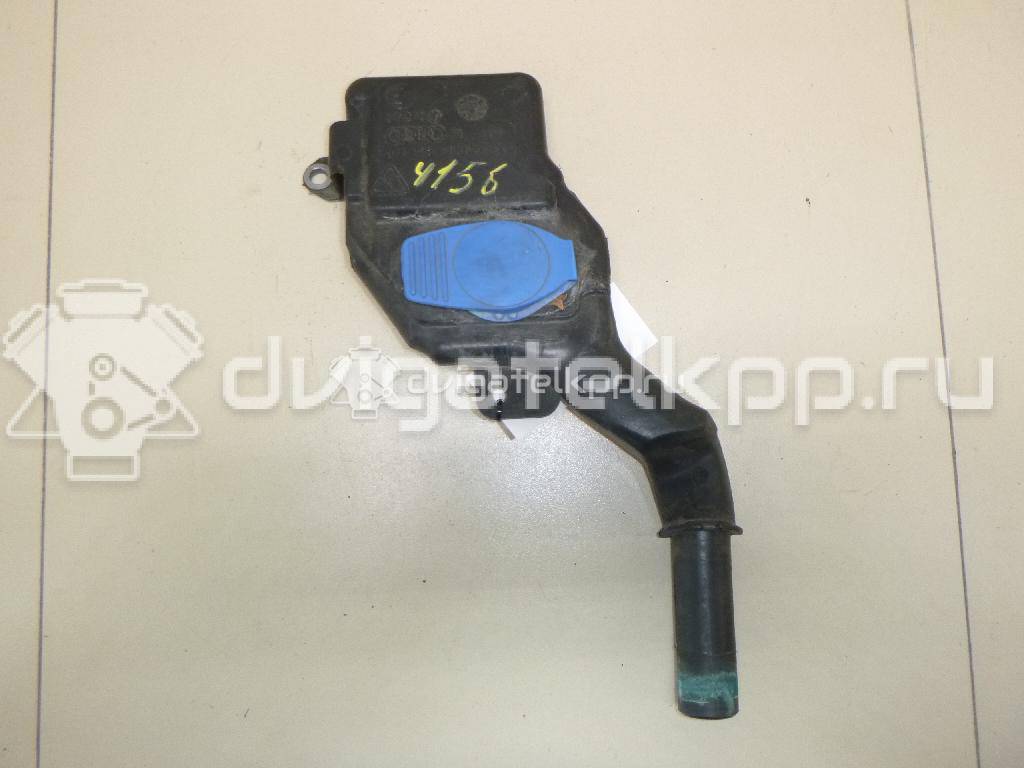 Фото Горловина бачка омывателя  8t1955463b для audi A4 [B8] {forloop.counter}}
