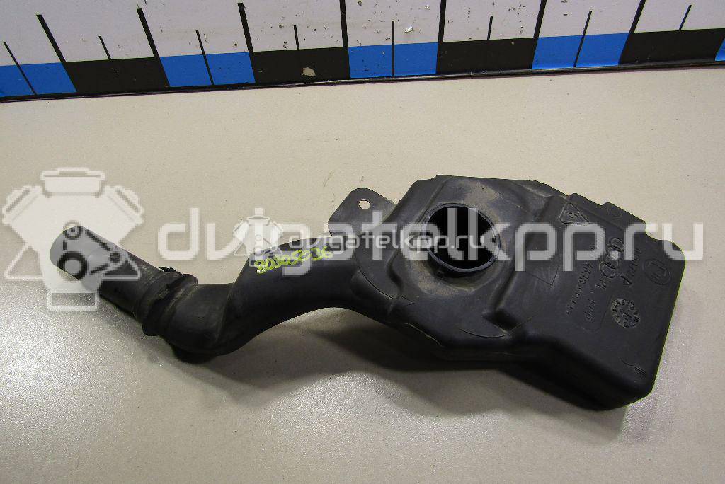 Фото Горловина бачка омывателя  8T1955463B для audi A4 [B8] {forloop.counter}}