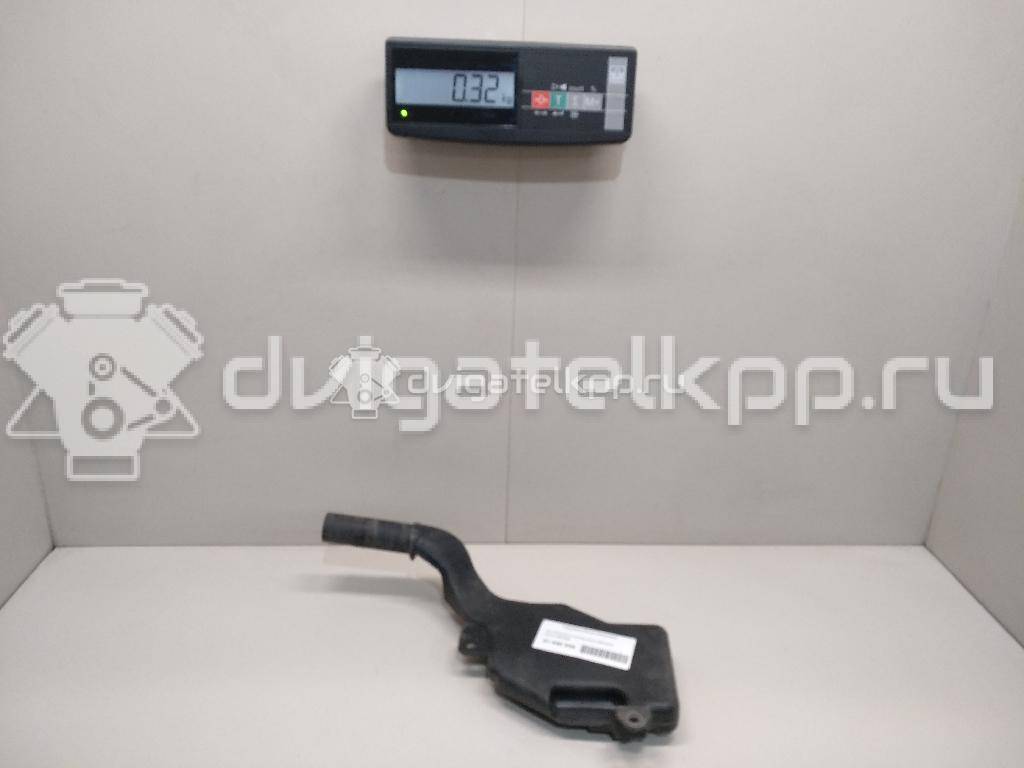 Фото Горловина бачка омывателя  8T1955463B для audi A4 [B8] {forloop.counter}}