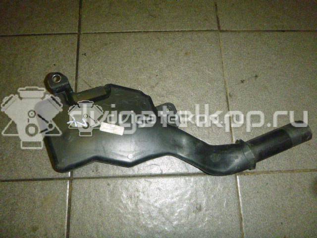 Фото Горловина бачка омывателя  8t1955463b для audi A4 [B8] {forloop.counter}}