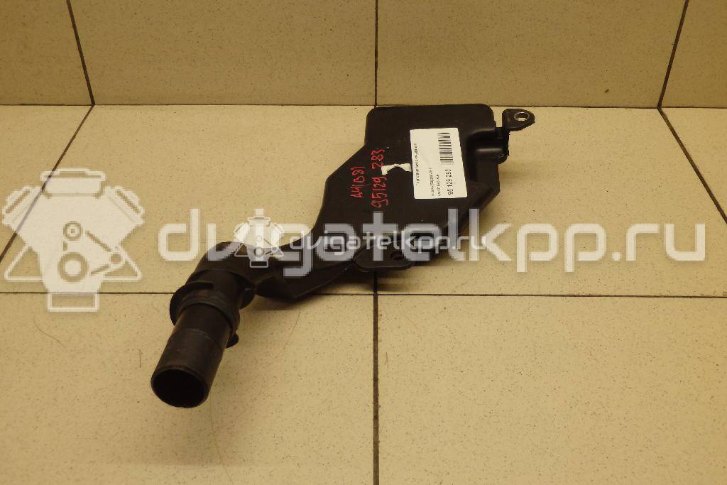 Фото Горловина бачка омывателя  8T1955463B для audi A4 [B8] {forloop.counter}}