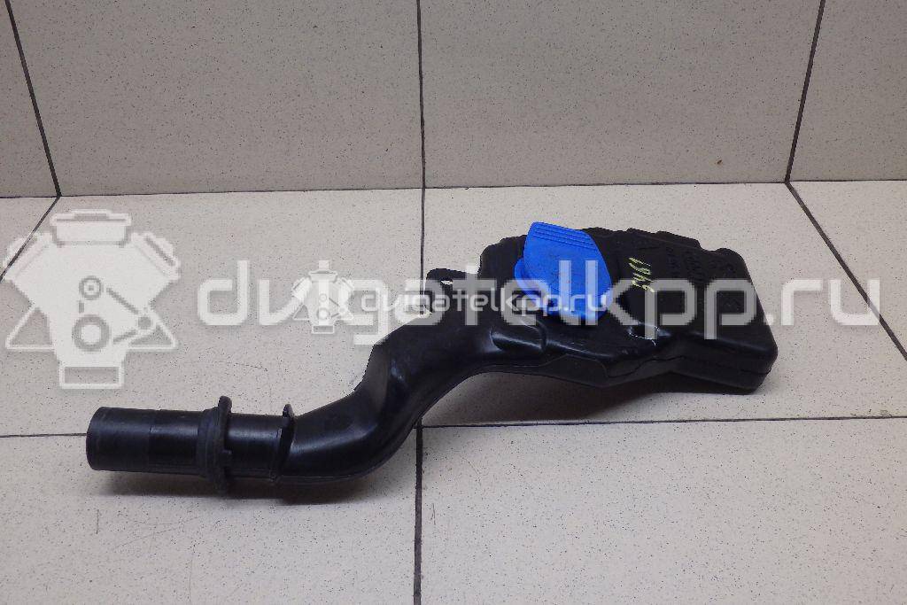 Фото Горловина бачка омывателя  8T1955463B для audi A4 [B8] {forloop.counter}}