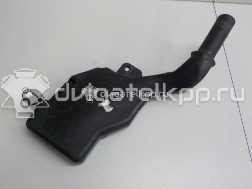 Фото Горловина бачка омывателя  8T1955463B для audi A4 [B8] {forloop.counter}}