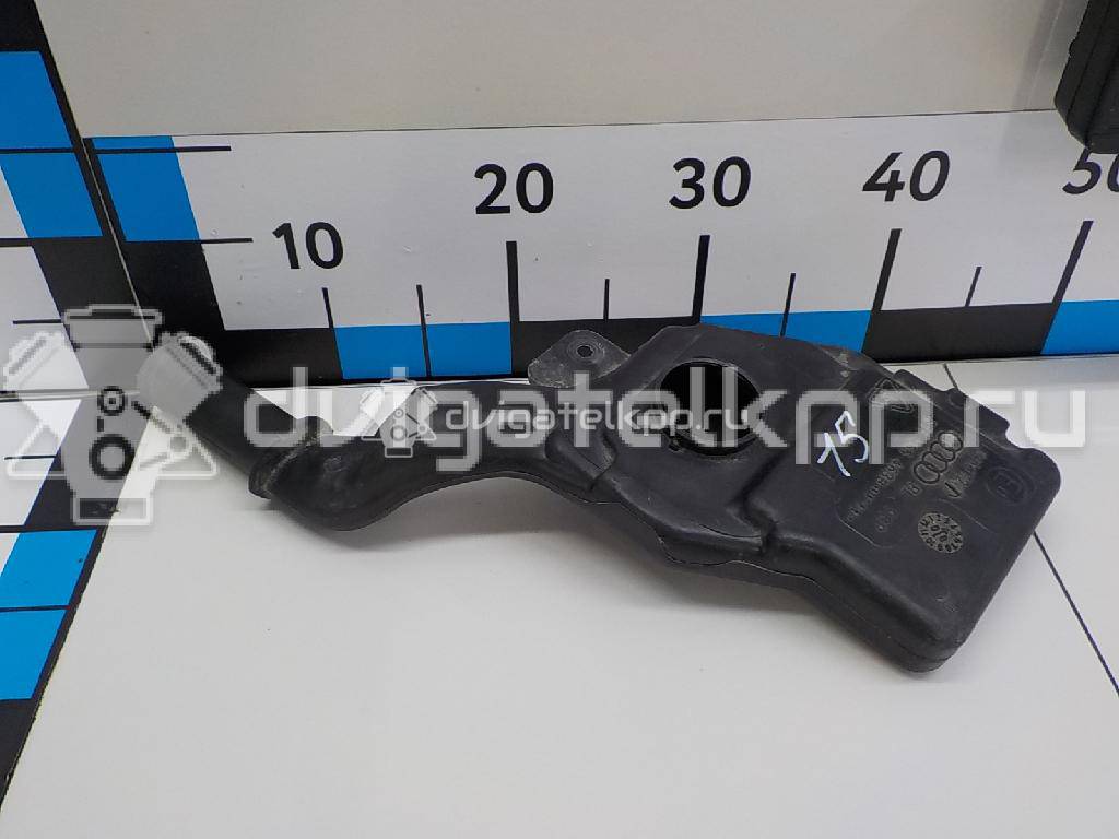 Фото Горловина бачка омывателя  8T1955463B для audi A4 [B8] {forloop.counter}}