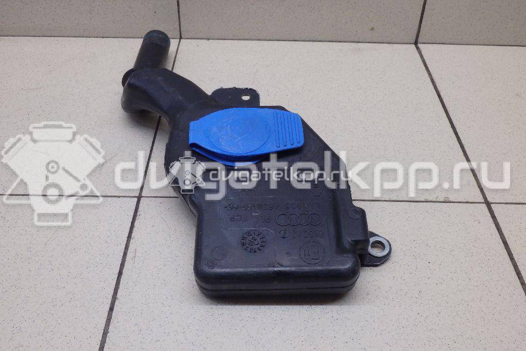 Фото Горловина бачка омывателя  8T1955463B для audi A4 [B8] {forloop.counter}}