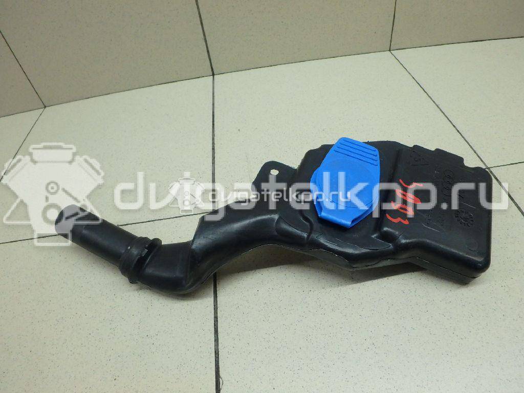 Фото Горловина бачка омывателя  8T1955463B для audi A4 [B8] {forloop.counter}}