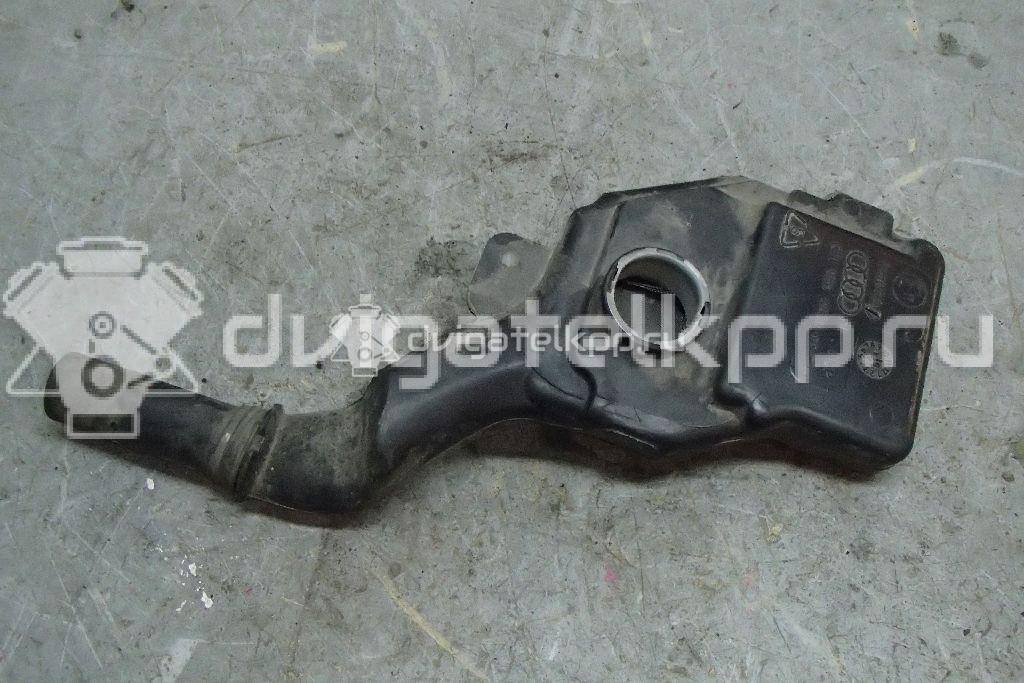 Фото Горловина бачка омывателя  8T1955463B для audi A4 [B8] {forloop.counter}}