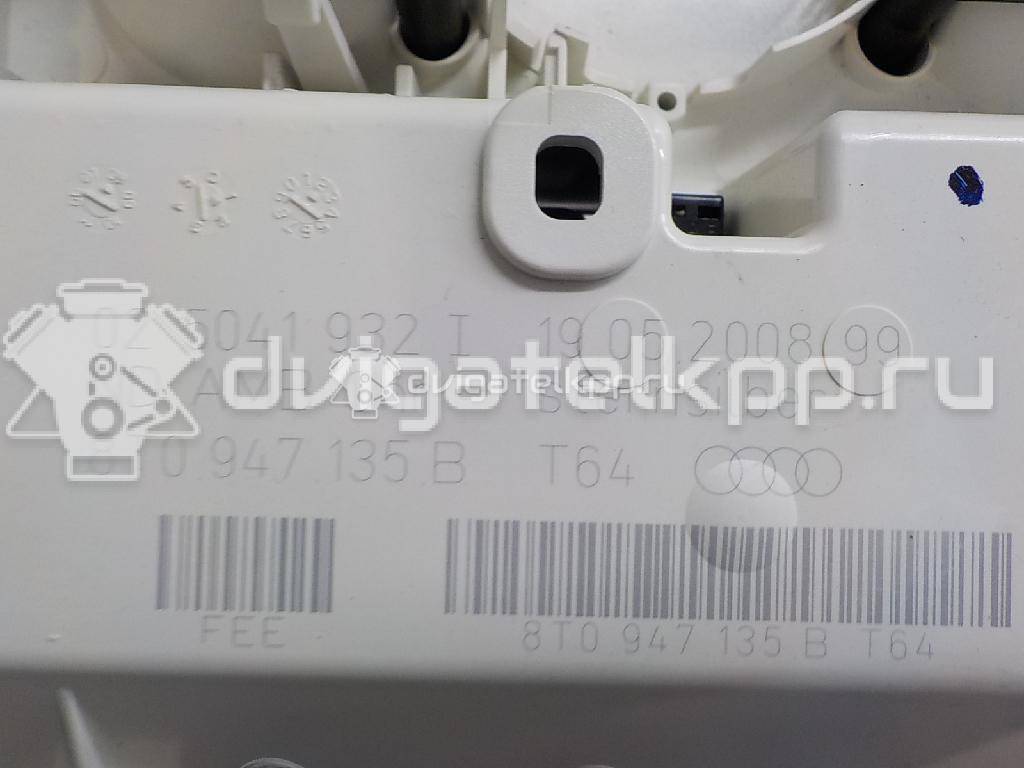 Фото Плафон салонный  8t0947140t64 для audi A4 [B8] {forloop.counter}}