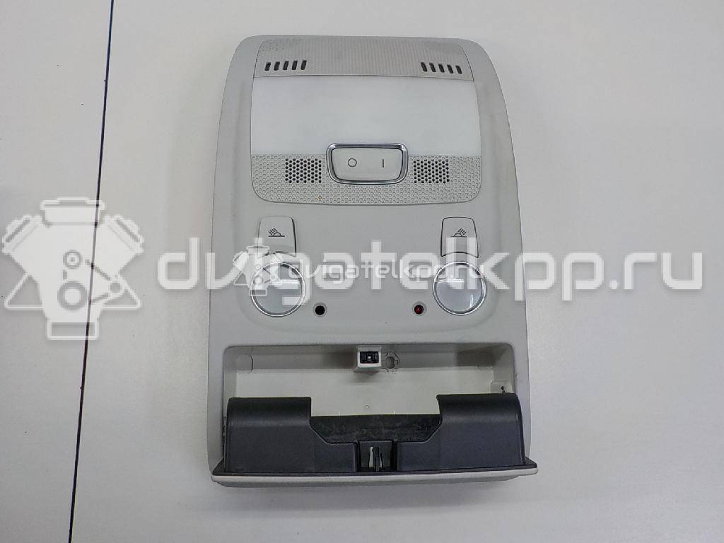 Фото Плафон салонный  8T0947140T64 для audi A4 [B8] {forloop.counter}}