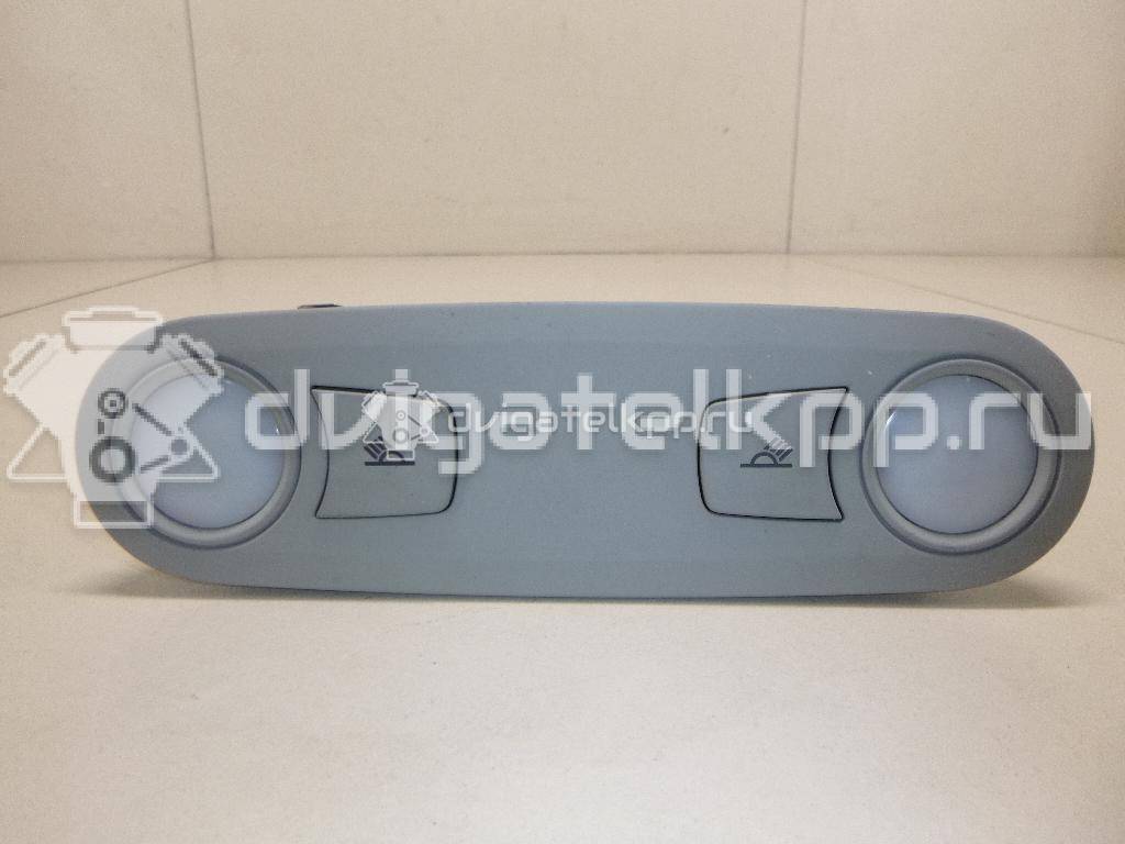 Фото Плафон салонный  8T0947111A13U для audi A4 [B8] {forloop.counter}}