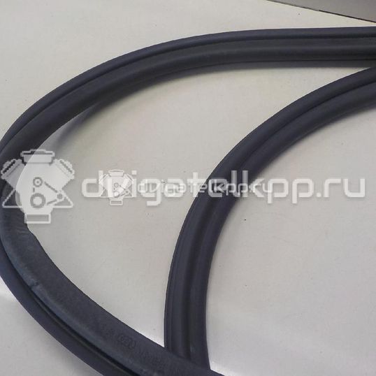 Фото Уплотнитель (внутри)  8k0831721e для audi A4 [B8]