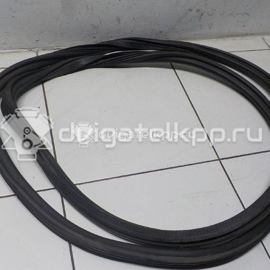 Фото Уплотнитель (внутри)  8K0831721E для audi A4 [B8]