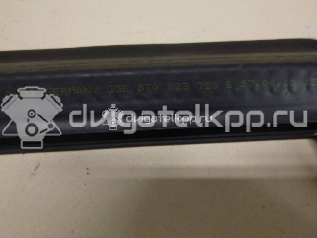 Фото Уплотнитель (внутри)  8T0823723B для audi A4 [B8] {forloop.counter}}