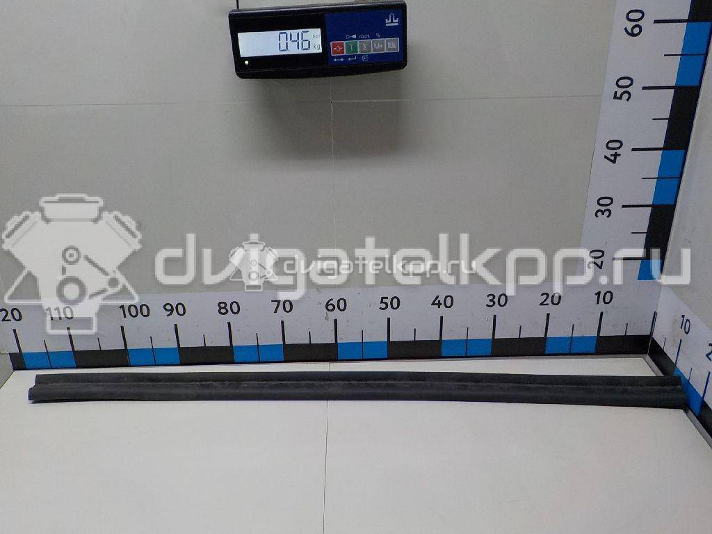Фото Уплотнитель (внутри)  8T0823723B для audi A4 [B8] {forloop.counter}}