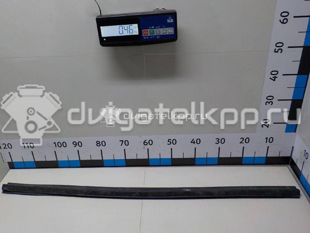 Фото Уплотнитель (внутри)  8T0823723B для audi A4 [B8] {forloop.counter}}