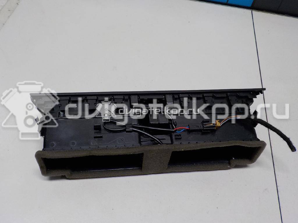 Фото Дефлектор воздушный  8T1820951CWVF для audi A4 [B8] {forloop.counter}}