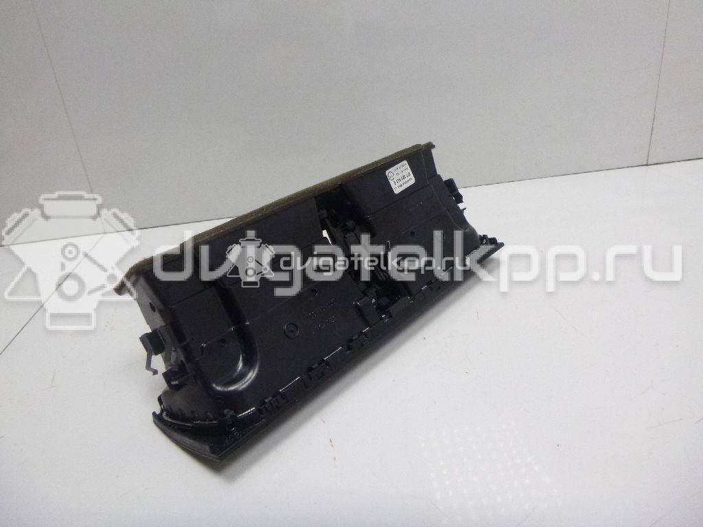 Фото Дефлектор воздушный  8t1820951cwvf для audi A4 [B8] {forloop.counter}}