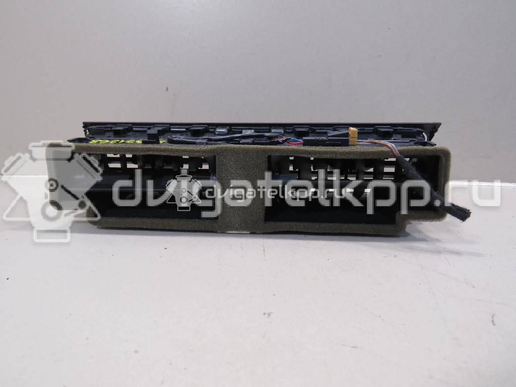 Фото Дефлектор воздушный  8t1820951cwvf для audi A4 [B8] {forloop.counter}}