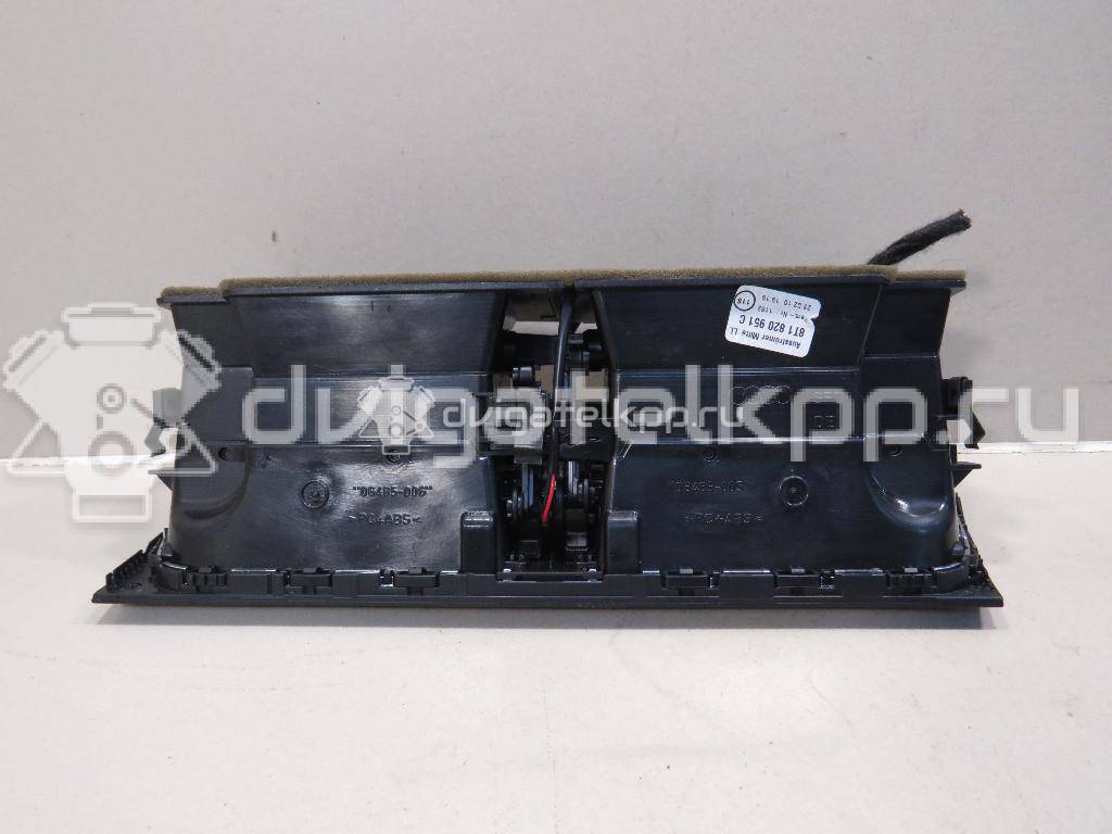 Фото Дефлектор воздушный  8t1820951cwvf для audi A4 [B8] {forloop.counter}}