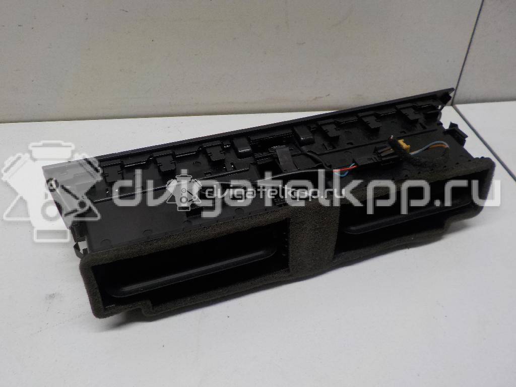Фото Дефлектор воздушный  8T1820951CWVF для audi A4 [B8] {forloop.counter}}