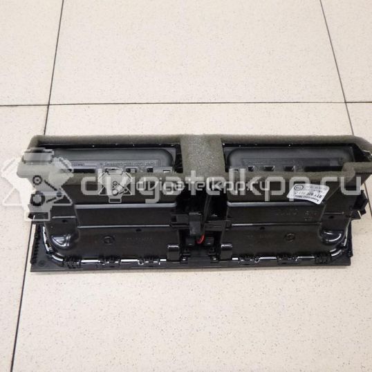 Фото Дефлектор воздушный  8t1820951cwvf для audi A4 [B8]