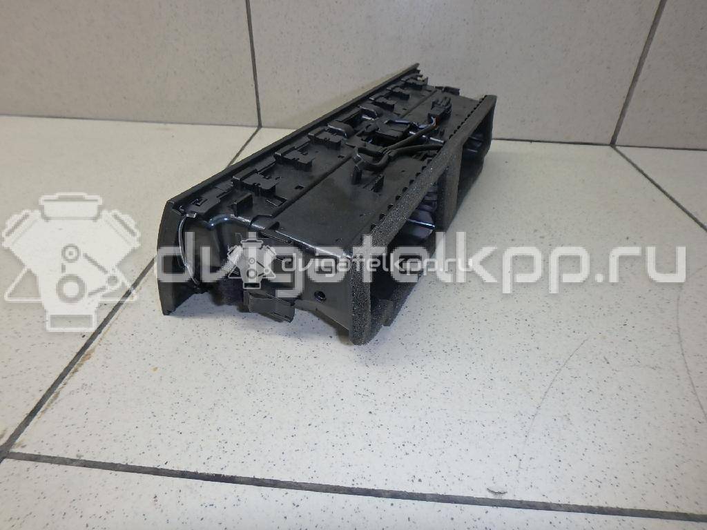Фото Дефлектор воздушный  8t1820951cwvf для audi A4 [B8] {forloop.counter}}