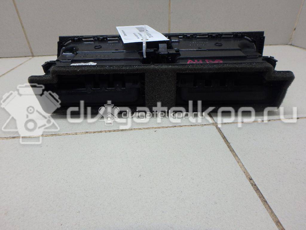 Фото Дефлектор воздушный  8t1820951cwvf для audi A4 [B8] {forloop.counter}}