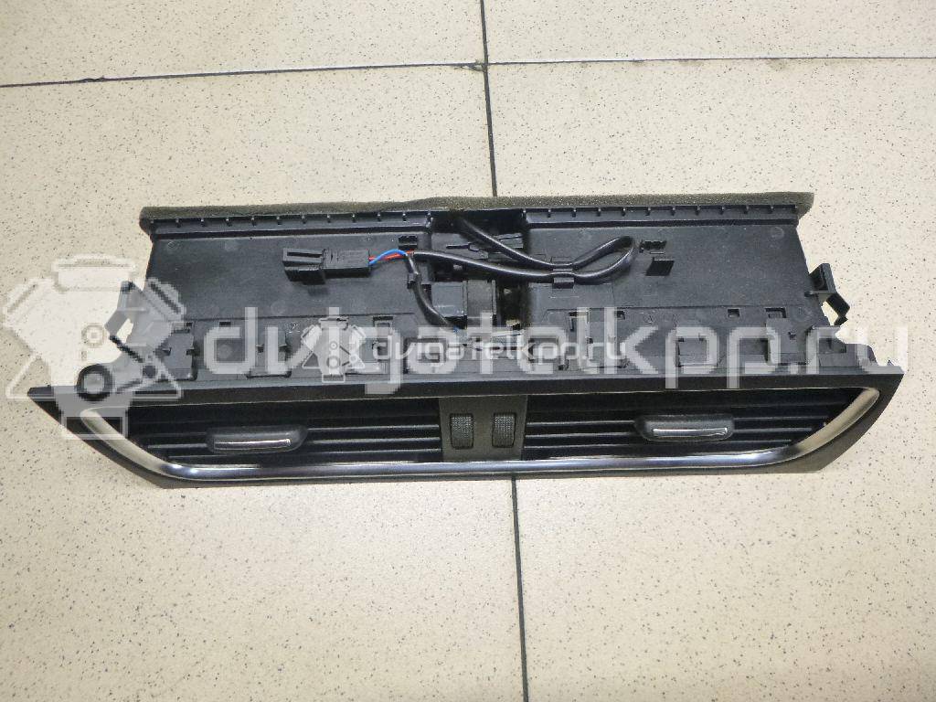 Фото Дефлектор воздушный  8T1820951CWVF для audi A4 [B8] {forloop.counter}}