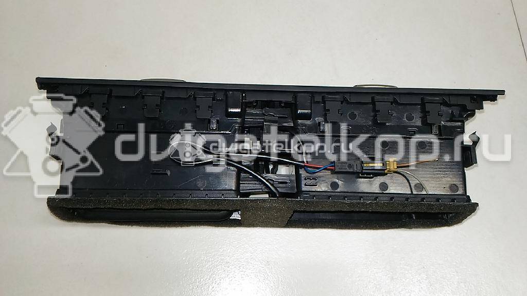 Фото Дефлектор воздушный  8t1820951cwvf для audi A4 [B8] {forloop.counter}}