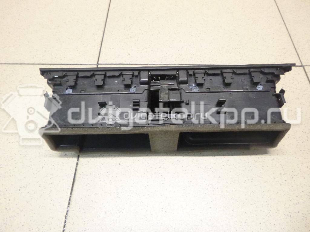 Фото Дефлектор воздушный  8t1820951ewvf для audi A4 [B8] {forloop.counter}}