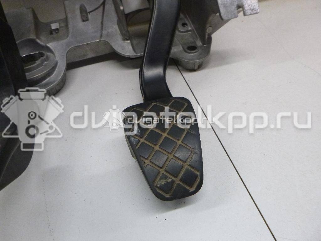 Фото Блок педалей  8K1721117 для audi A4 [B8] {forloop.counter}}