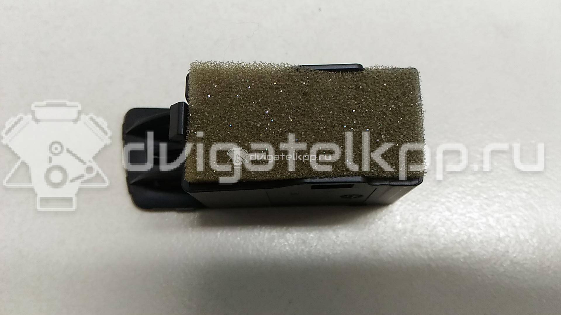 Фото Ящик передней консоли  8k1858323 для audi A4 [B8] {forloop.counter}}
