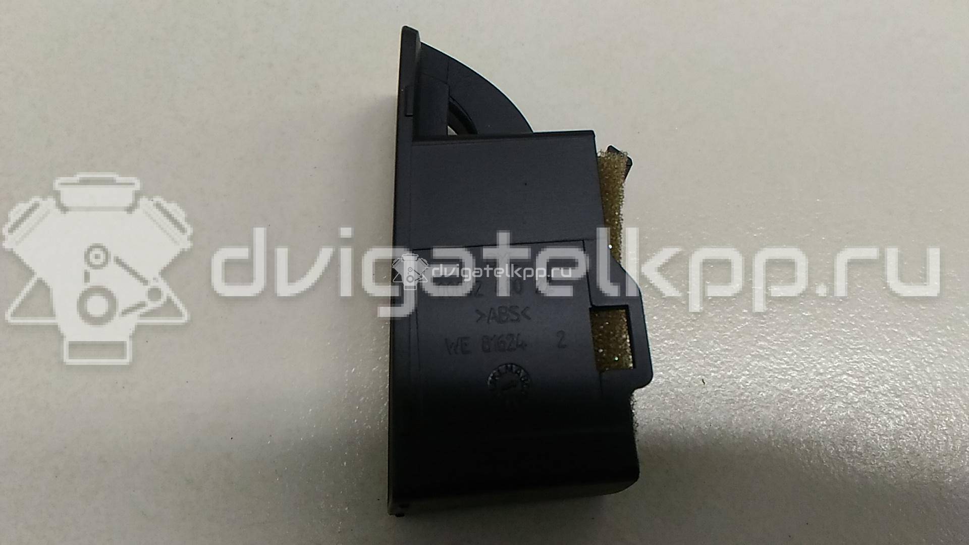 Фото Ящик передней консоли  8k1858323 для audi A4 [B8] {forloop.counter}}