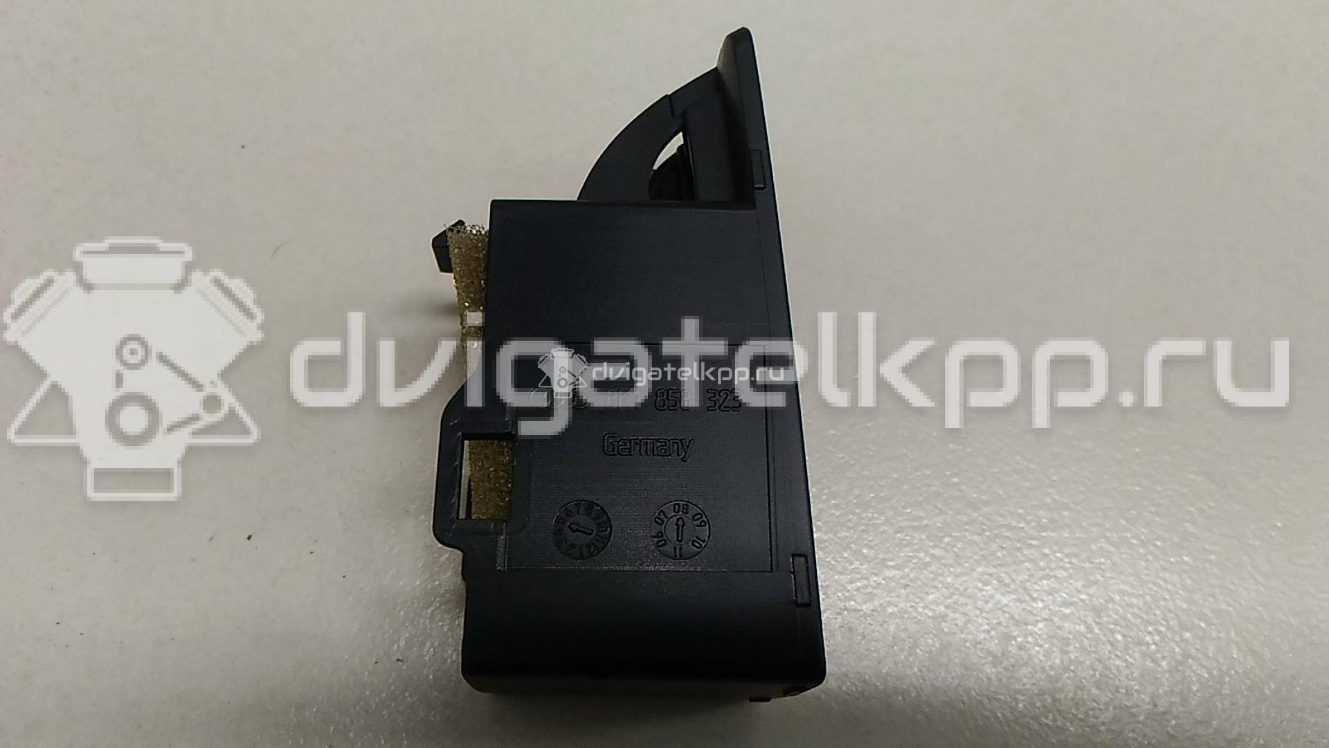 Фото Ящик передней консоли  8k1858323 для audi A4 [B8] {forloop.counter}}