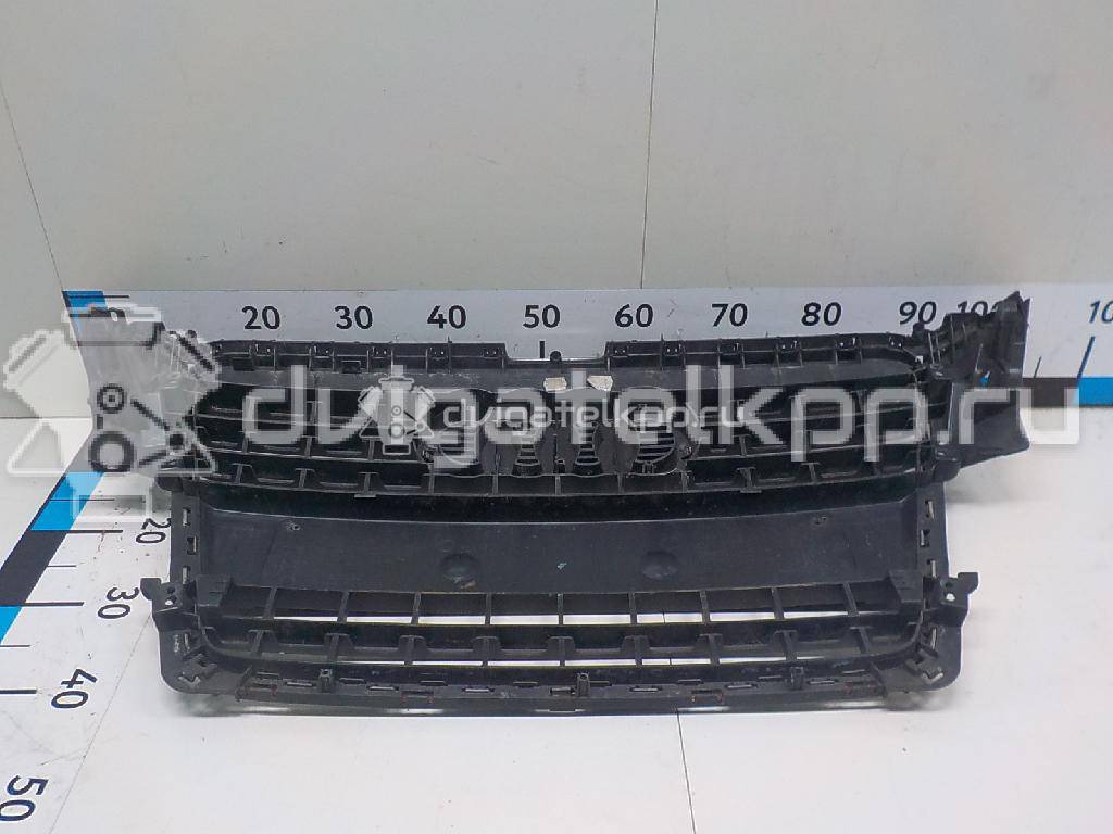 Фото Решетка радиатора  8K0853651 для Audi A4 {forloop.counter}}