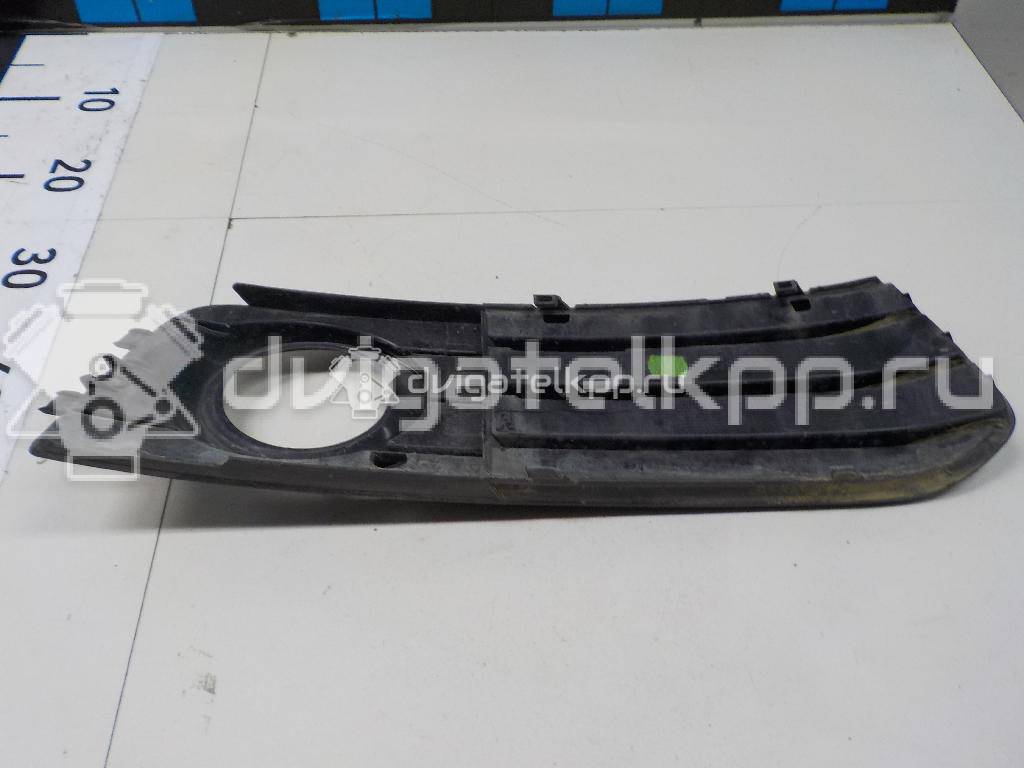 Фото Решетка в бампер левая  8K0807681A01C для Audi A4 {forloop.counter}}