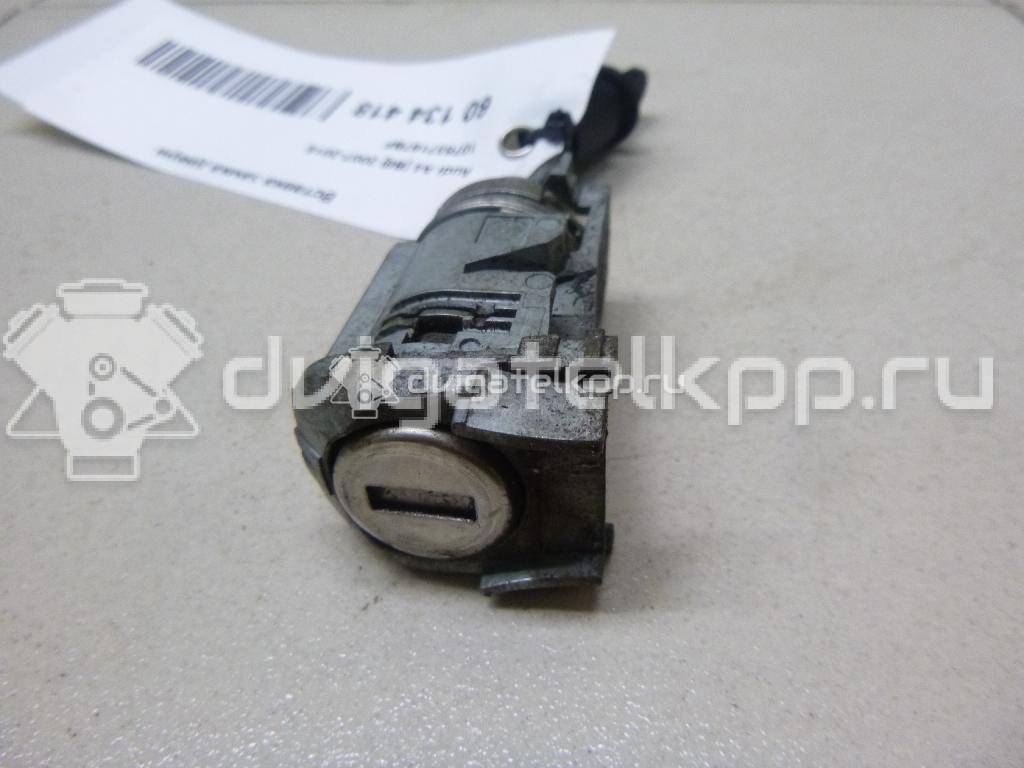 Фото Вставка замка двери  107837167bf для audi A4 [B8] {forloop.counter}}