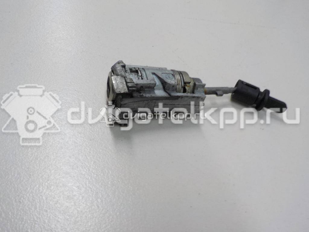 Фото Вставка замка двери  107837167BF для audi A4 [B8] {forloop.counter}}