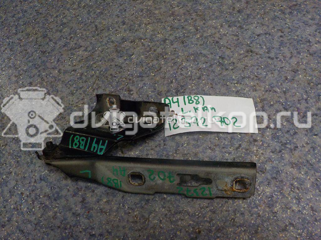 Фото Петля капота левая  8K0823301D для Audi A4 {forloop.counter}}