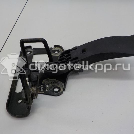 Фото Крючок капота  8t0823480 для audi A4 [B8]