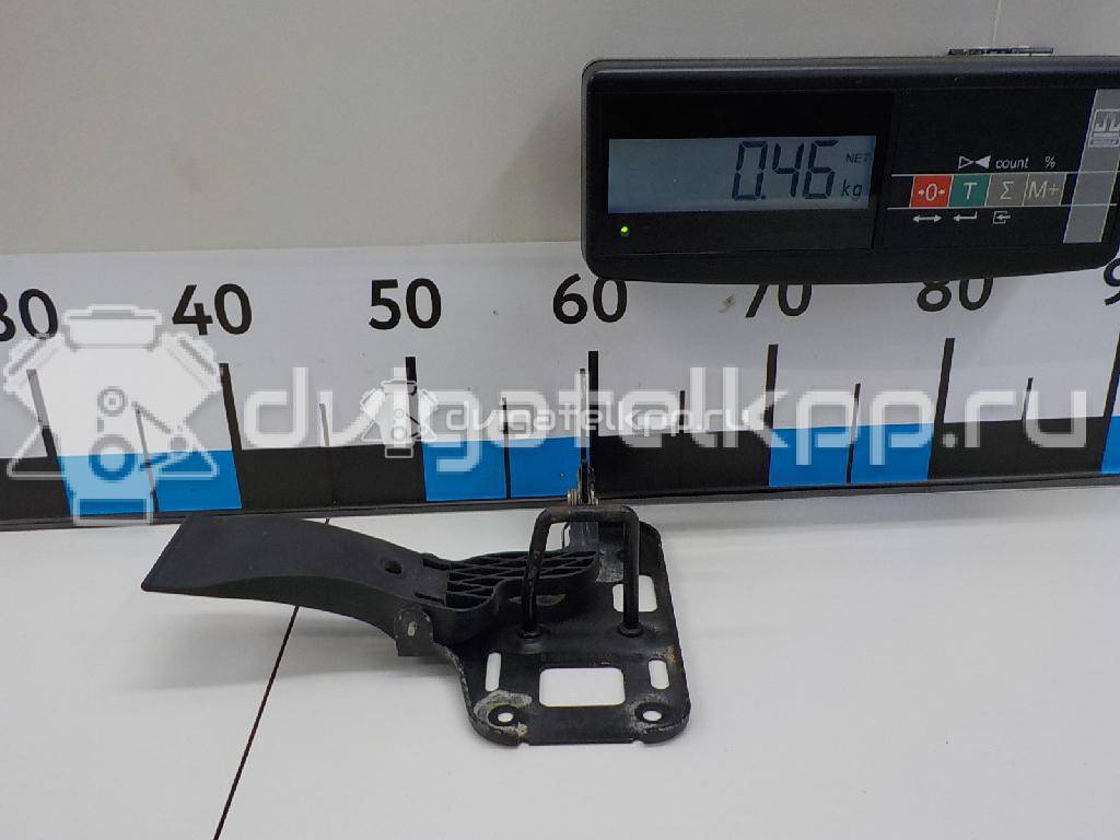 Фото Крючок капота  8t0823480 для audi A4 [B8] {forloop.counter}}