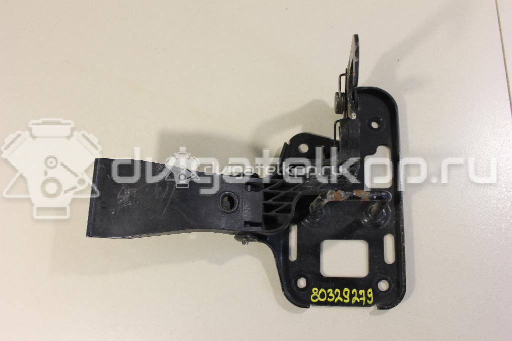 Фото Крючок капота  8T0823480 для audi A4 [B8] {forloop.counter}}