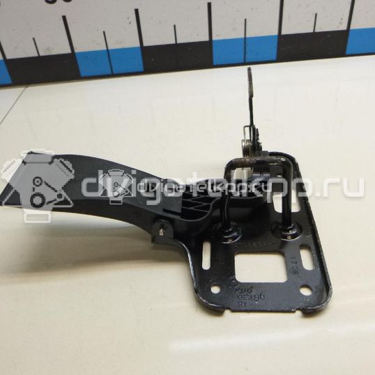 Фото Крючок капота  8T0823480 для audi A4 [B8]