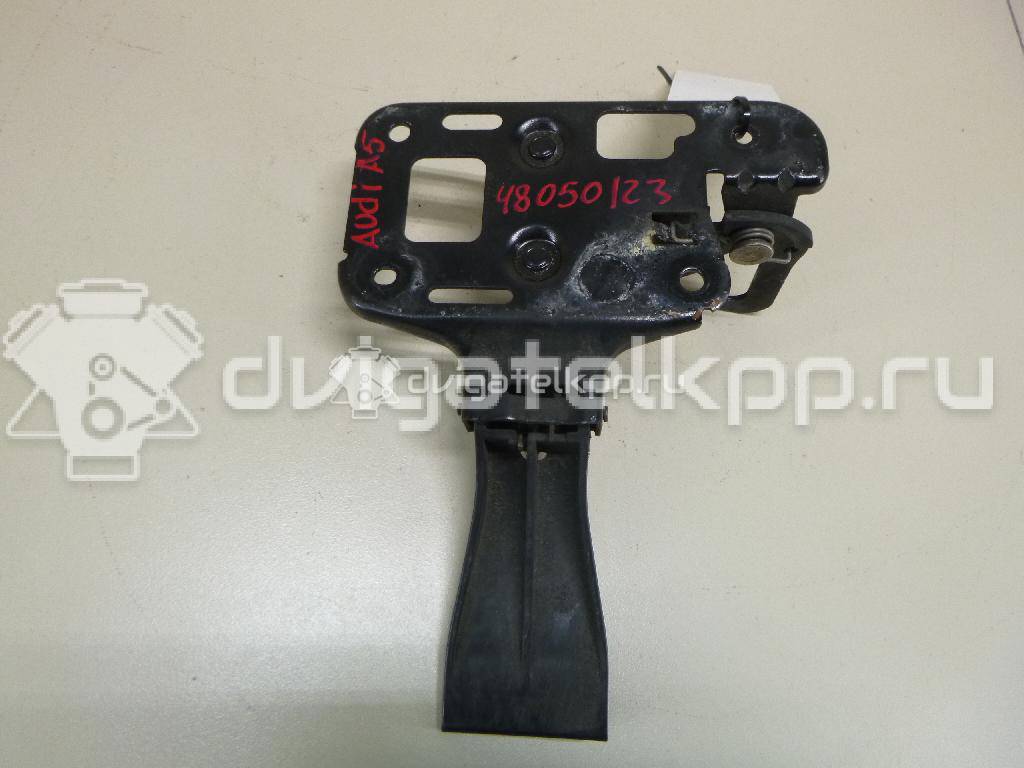 Фото Крючок капота  8T0823480 для audi A4 [B8] {forloop.counter}}